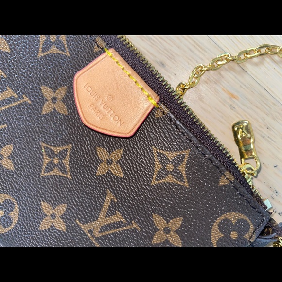 Louis Vuitton barely used purse! Great condition + comes with dust bag - Picture 4 of 5